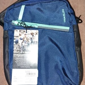 Travelon Greenlander Anti Theft Small Crossbody